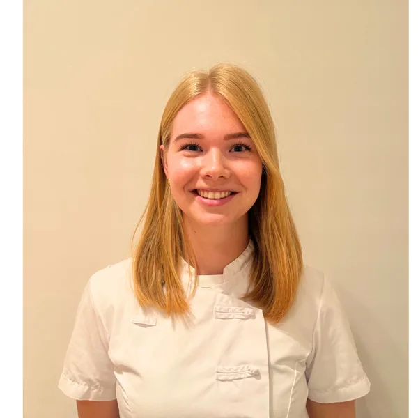 Fleur &mdash; Huidtherapeute bij Apotheek&Beauty Monster