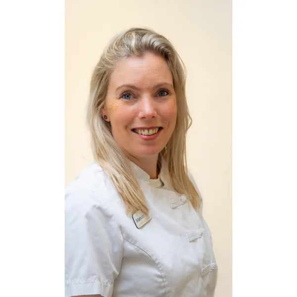 Marion &mdash; Apothekersassistente bij Apotheek&Beauty Monster